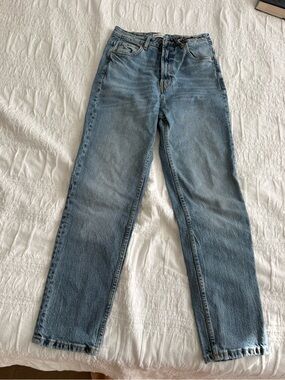 Zara Light Blue Straight Leg Women’s Jeans
